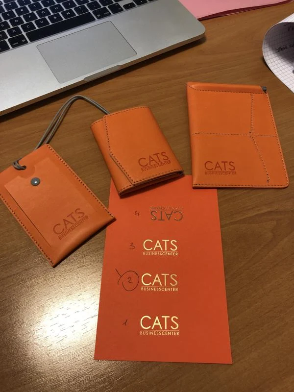 cats accessoires cuir Accessoires en cuir orange CATS et essais de marquage